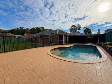 Spacious Family Home with Pool in the Heart of Glenmore Park