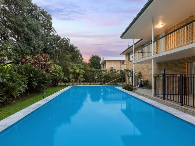 Spacious Family Home with Pool in the Heart of Graceville