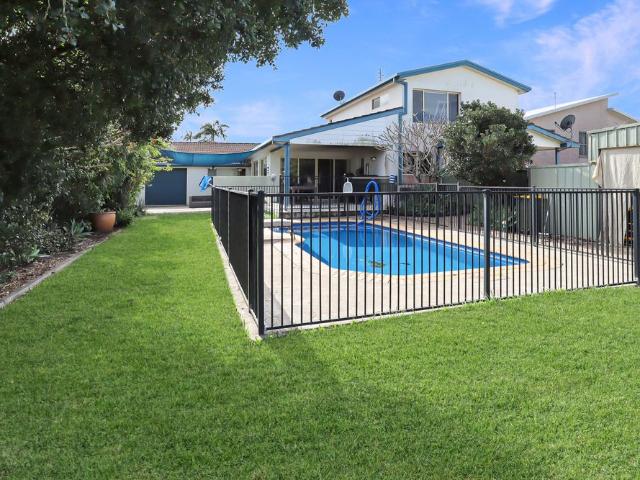 Spacious Family Home with Pool in the Heart of Sawtell