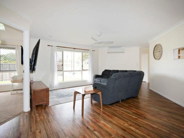 Spacious Family Home with Pool & Outdoor Entertaining