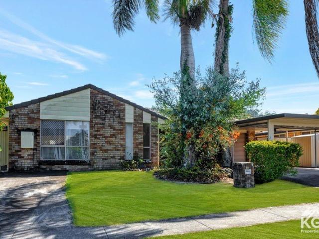 Spacious Family Home with Pool & Solar Power UNDER APPLICATION!