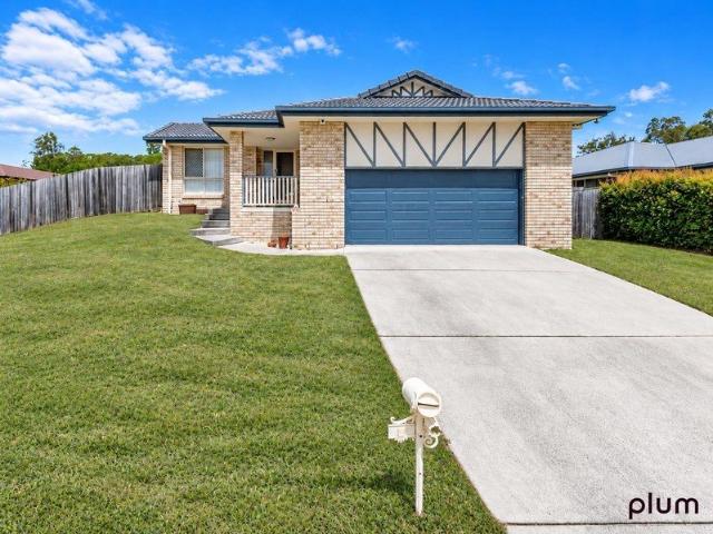 Spacious Family Home with Pool/Spa!