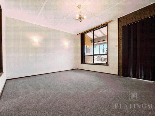 Spacious Family Home with Powered Workshop