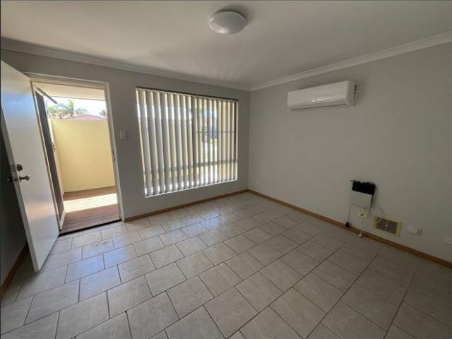 SPACIOUS FAMILY HOME WITH POWERED WORKSHOP AVAILABLE NOW