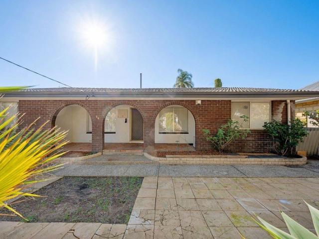 Spacious Family Home with R60 Development Potential!