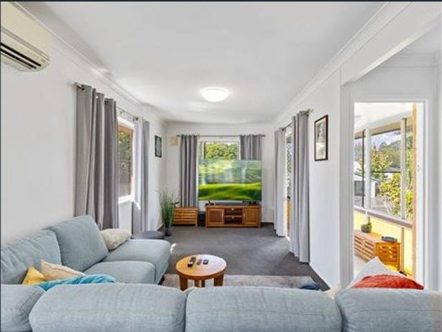 Spacious Family Home with Rumpus in Sought After Mount Lofty