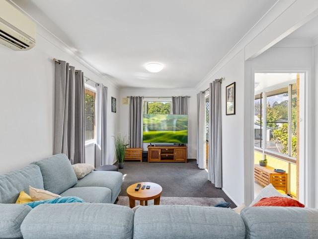 Spacious Family Home with Rumpus in Sought After Mount Lofty
