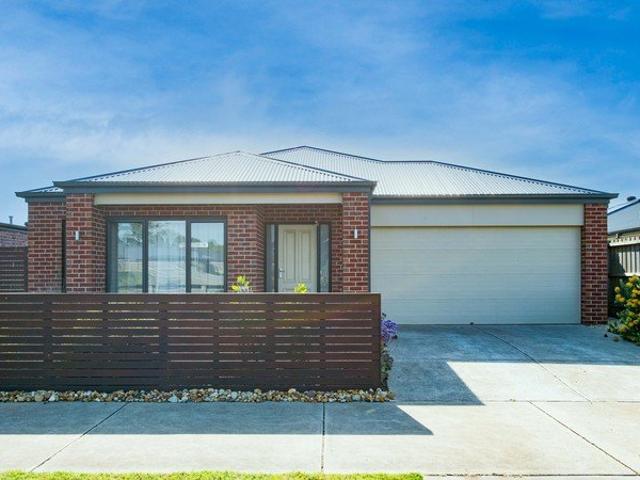 Spacious Family Home with Rural Outlook