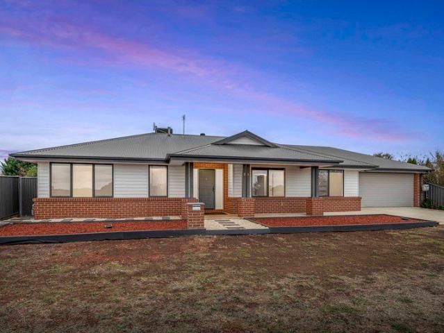 Spacious Family Home With Rear Access In Miners Rest