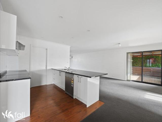 Spacious Family Home With Stunning Views