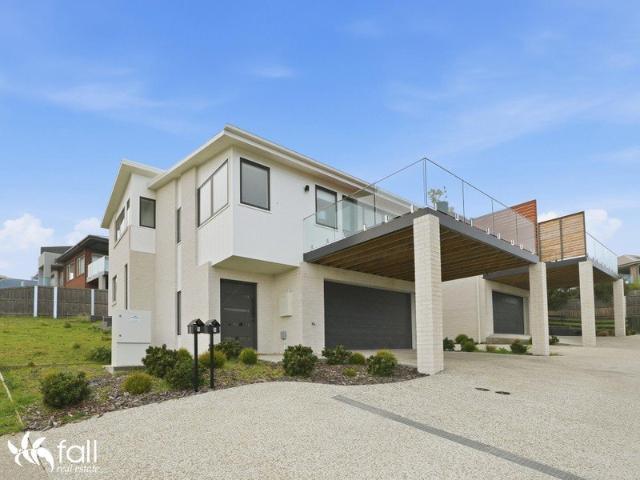 Spacious Family Home with Stunning Water Views