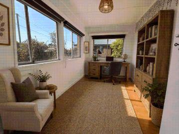 Spacious Family Home with Study in Convenient Exeter Location