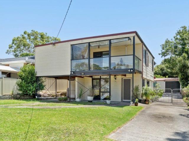 Spacious Family Home with Studio