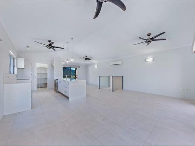 Spacious Family Home with Sea Views – Cannonvale