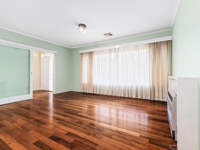 Spacious Family Home with Separate Granny Flat – Flexible Living in Prime Modbury Location