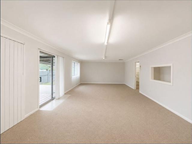 Spacious Family Home with Shed Entertaining Area