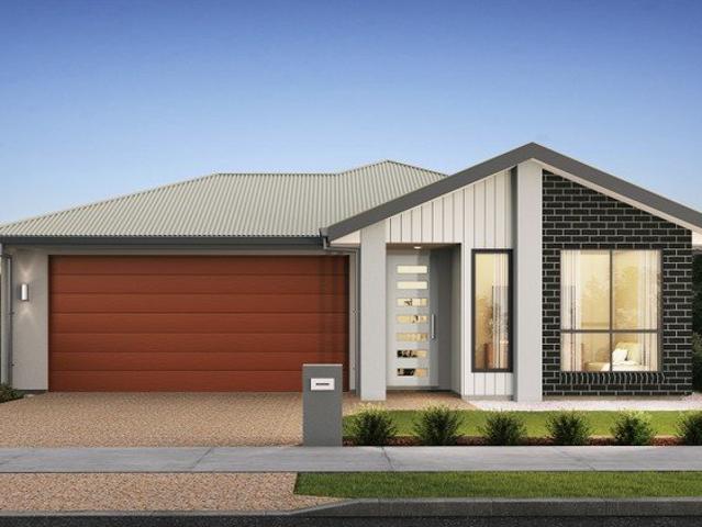 Spacious Family Home with Shed Lawn Mowing Included