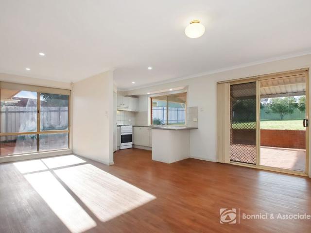 SPACIOUS FAMILY HOME WITH SIDE ACCESS & LARGE SHED IN THURGOONA
