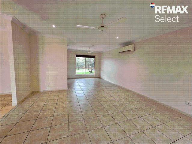 Spacious Family Home with Side Access & Room for All the Toys!