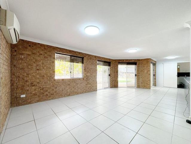 Spacious Family Home with Solar, Battery, Pool & Workshop in a Prime Mansfield Location
