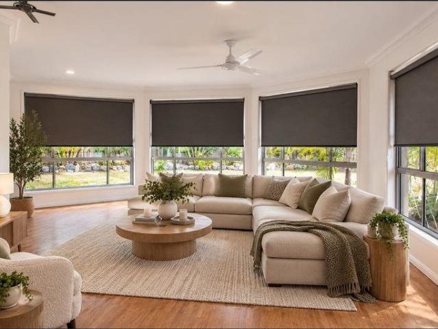 Spacious Family Home with Solar, Pool & Prime Parkwood Location