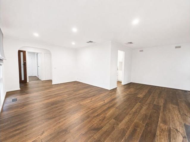 Spacious Family Home with Solar Stunning Alfresco Living!