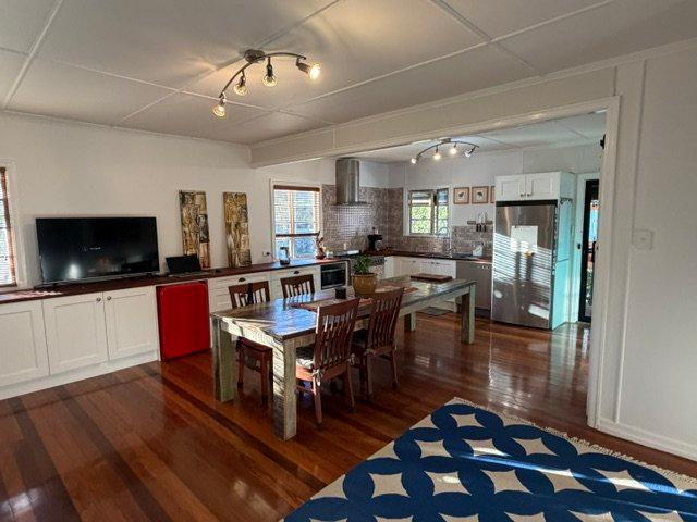 Spacious Family Home with Spa & Expansive Living Areas Furnished