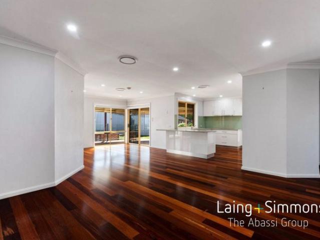 Spacious Family Home With Sparkling Pool