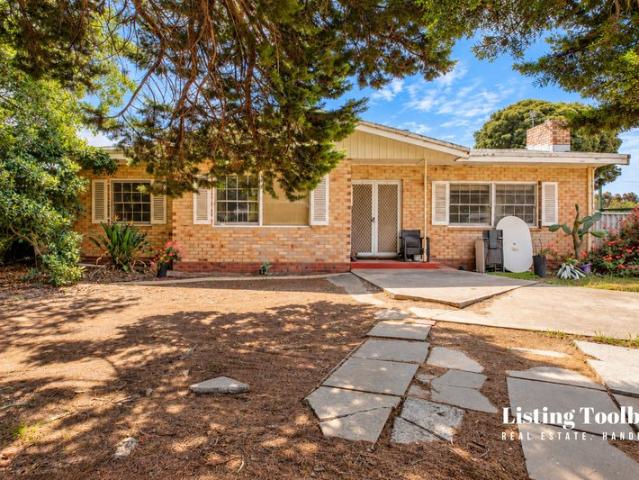 SPACIOUS FAMILY HOME WITH TWO LOTS ON ONE TITLE