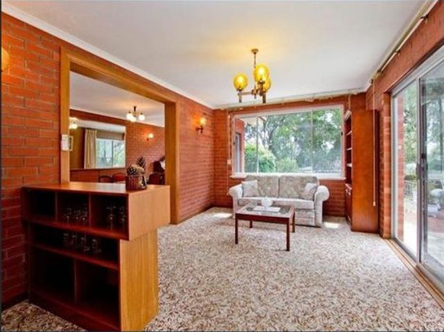 Spacious Family Home with Tranquil Garden Setting