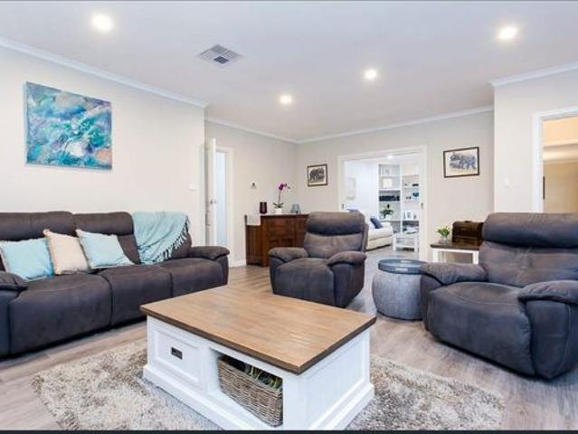 Spacious Family Home with Treetop Views & Year Round Entertaining