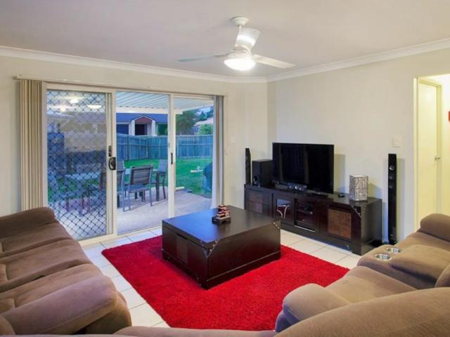 Spacious family home with versatile living & great outdoor space