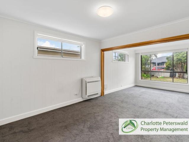 Spacious Family Home with Views in Convenient Lutana