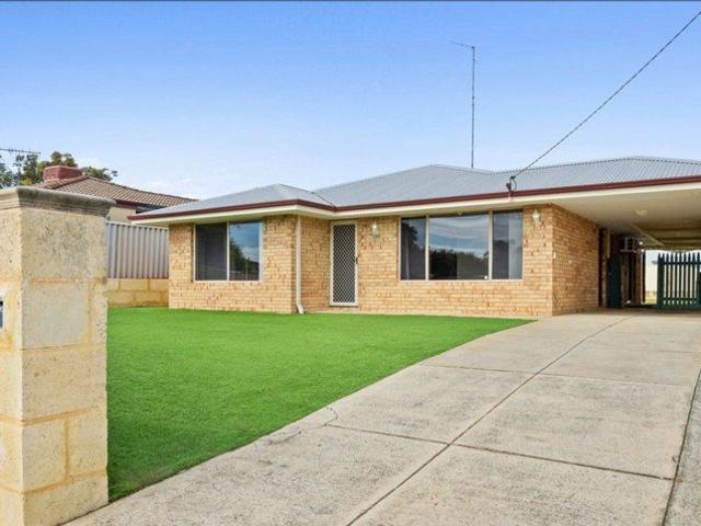 SPACIOUS FAMILY HOME WITH WORKSHOP & SIDE ACCESS!