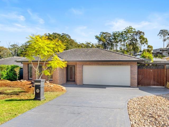 Spacious Family Home with 6m x 6m Shed