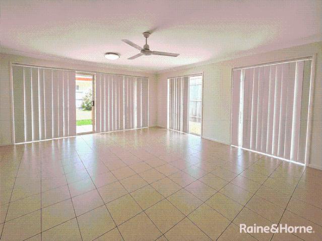 SPACIOUS FAMILY HOME CLOSE TO TRAIN STATION