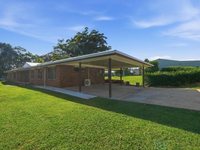 Spacious Family Home & Entertainer's Appeal