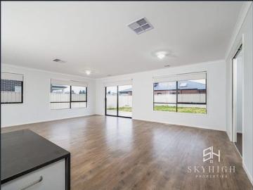 Spacious Family Home for Rent at 7 Weyba Avenue, Kialla VIC 3631