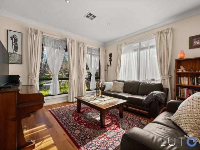 Spacious Family Home Gardener Included