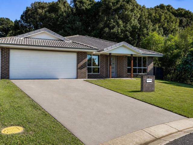 Spacious Family Home Great Location