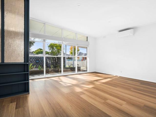 SPACIOUS FAMILY HOME | GREAT LOCATION | LOW MAINTENANCE LIVING