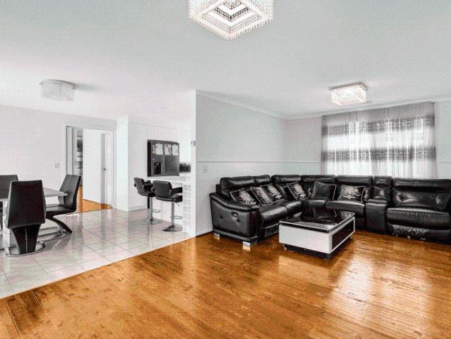 Spacious Family Home in the Heart of Cranbourne North