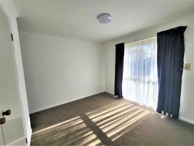Spacious Family Home in the Heart of Altona Meadows