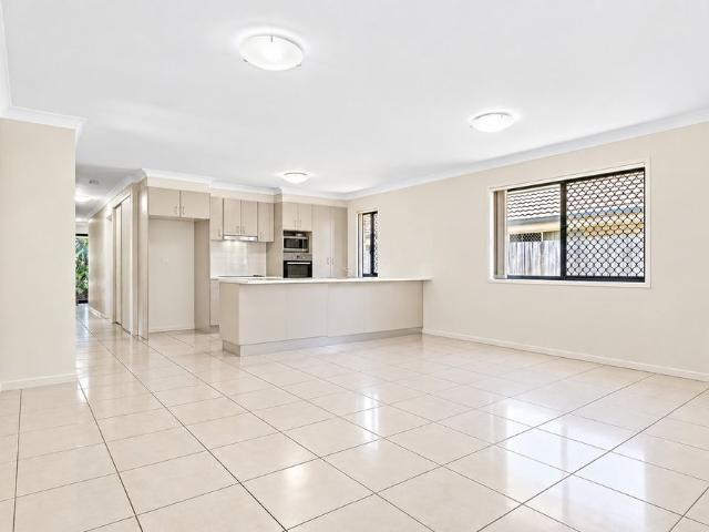 Spacious Family Home in The Heart of Bellmere!