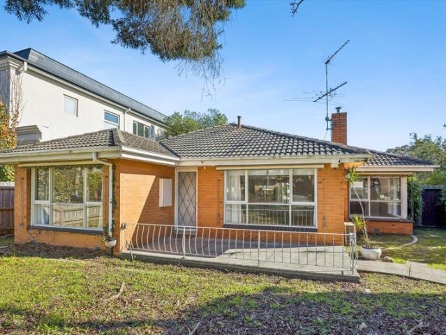 Spacious Family Home in the Heart of Glen Waverley