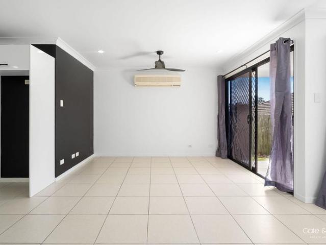 Spacious Family Home in the Heart of Springfield Lakes