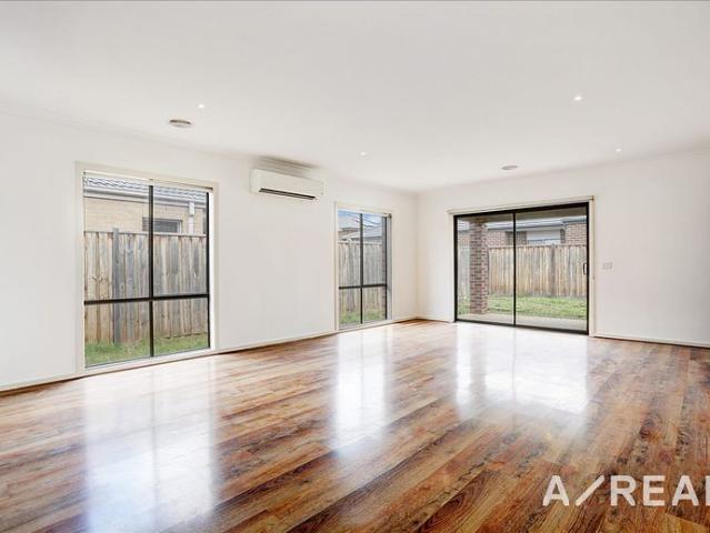 Spacious Family Home in the Heart of Williams Landing