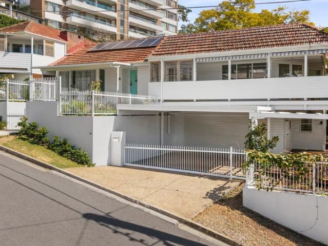 Spacious Family Home in the Heart of Taringa