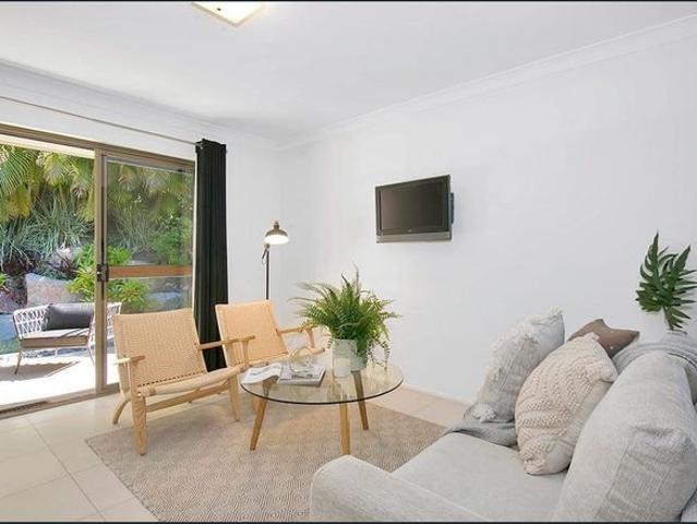 Spacious Family Home in the Heart of The Gap Water & Unlimited Wi Fi Included!