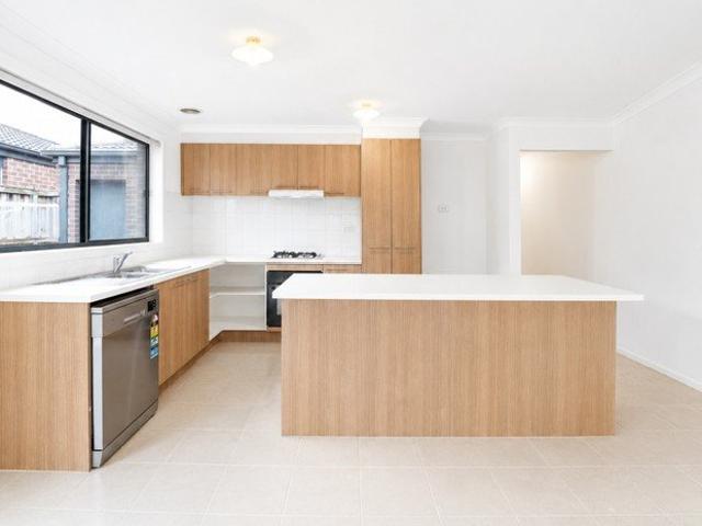 Spacious Family Home in the Heart of Truganina